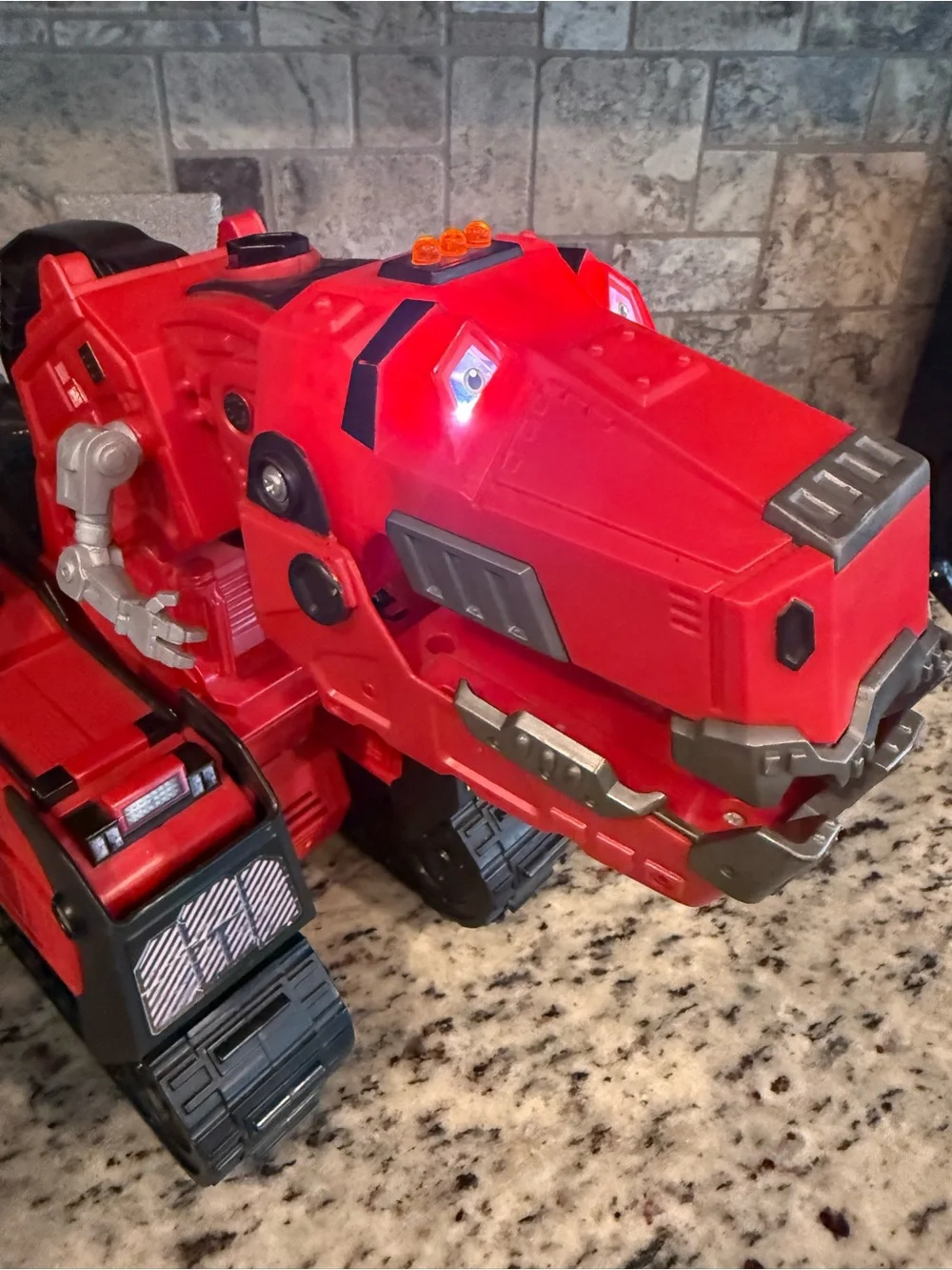 Mattel  Dinotrux Mega Chompin’ Ty Rux